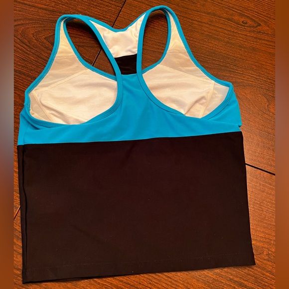 Nike Racer Back Dri Fit top - Picture 2 of 3
